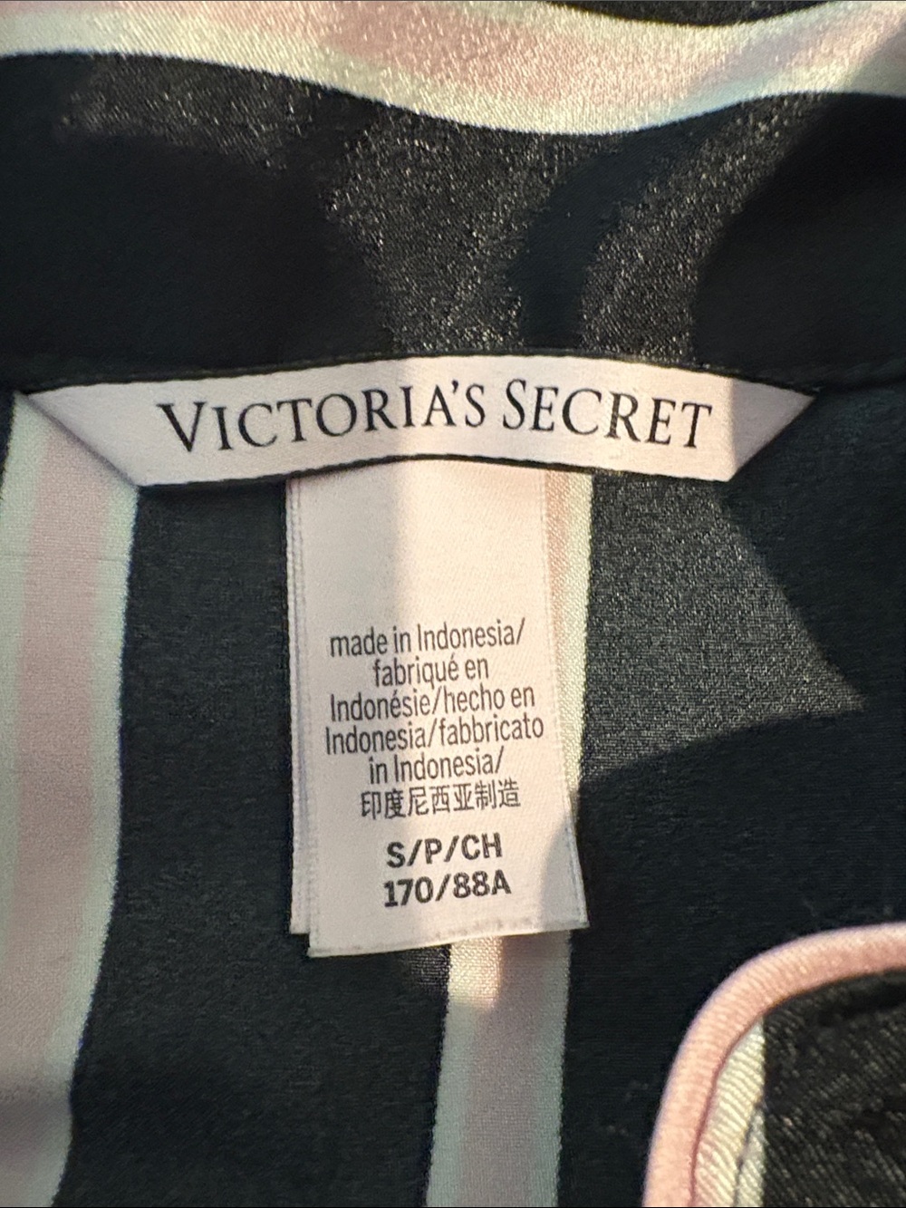 Victoria Secret bundle - Picture 2 of 4